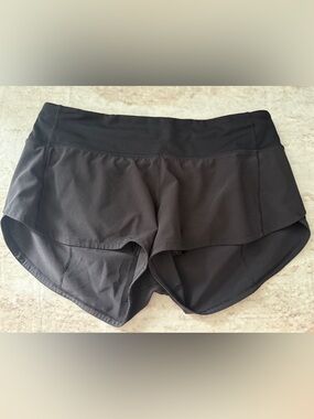 Lululemon Speed Up Shorts 2.5” Low Rise Size 6 Black